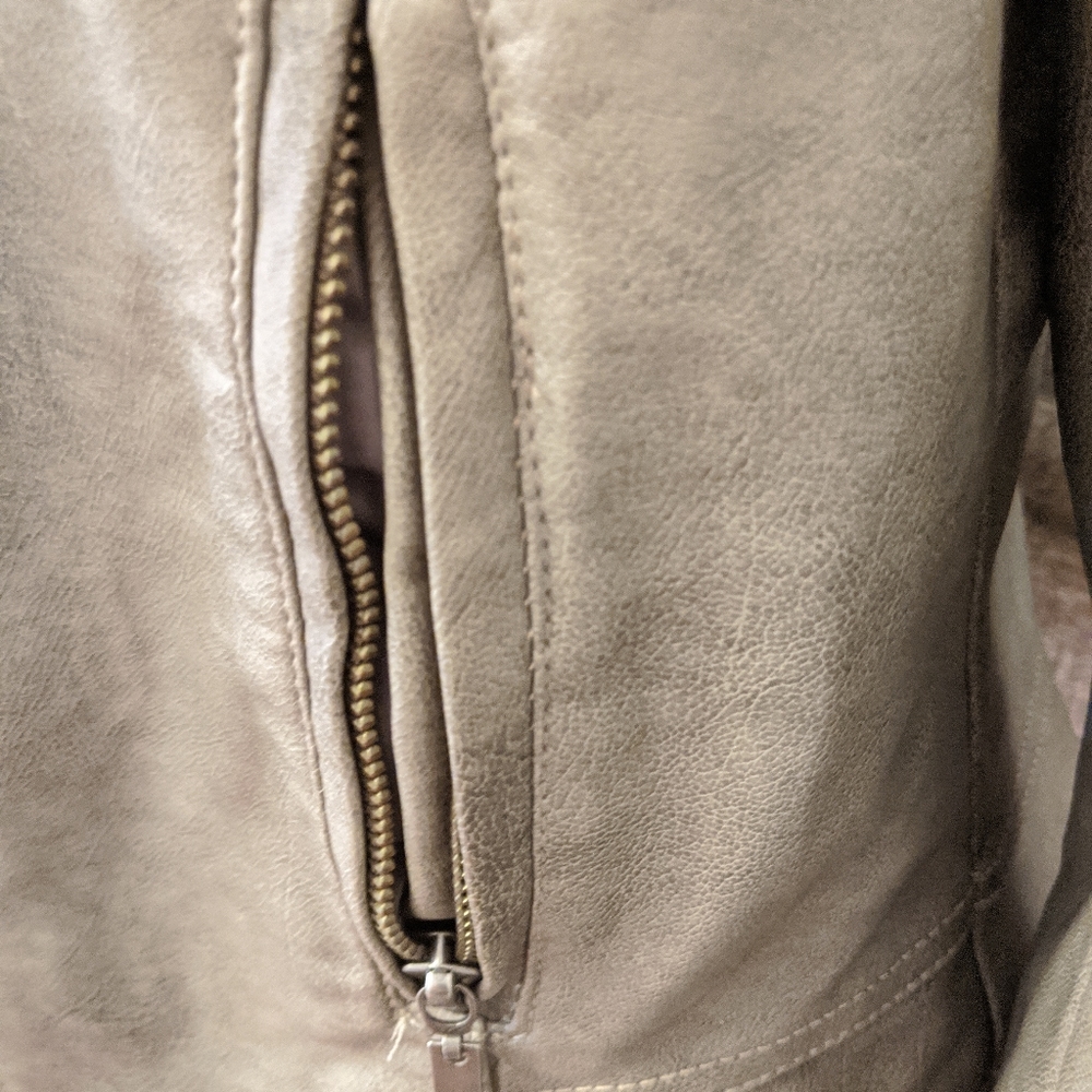 Bernardo Taupe Faux Leather Zipped Jacket Medium - Picture 4 of 8